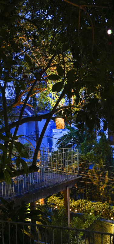 Casa Amarelo - A terraça de noite